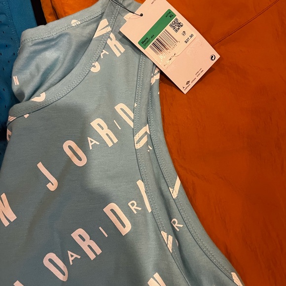 Jordan Nike men’s XL bundle NEW, joggers. Socks, shirts and shorts - Picture 5 of 11
